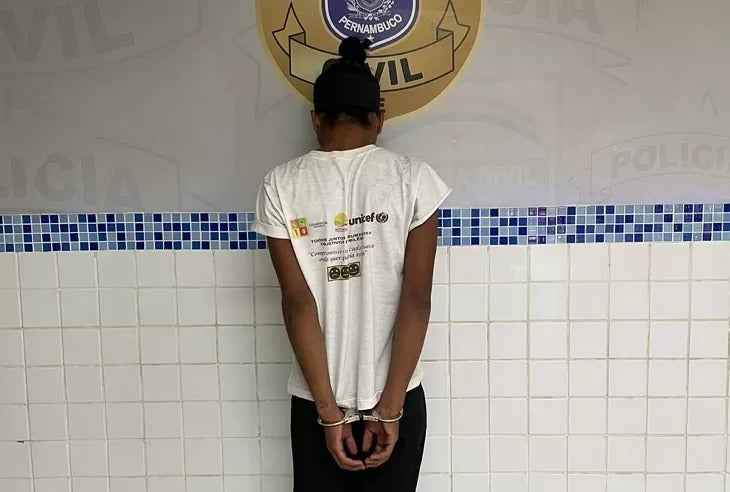 Filho que matou a mãe a pedradas no Sertão de PE, é preso Filho que matou a mãe a pedradas no Sertão de PE, é preso