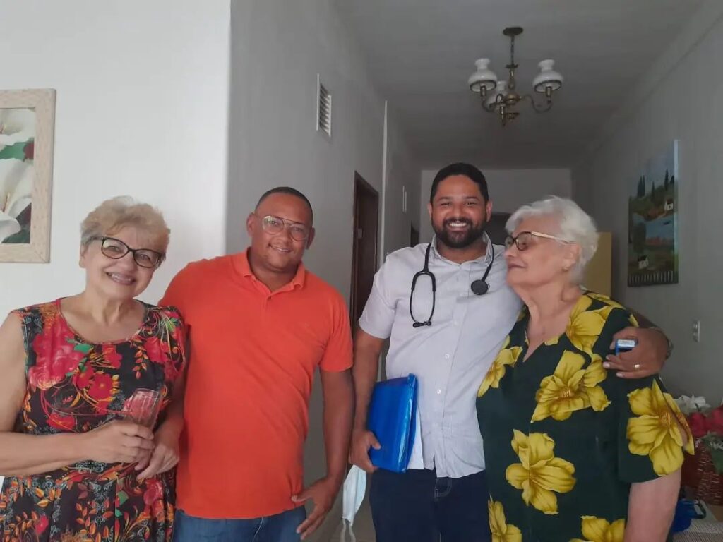 Equipe da Saúde da Família de Tacaratu realiza atendimento de pacientes dos Sítios Altinho, Gameleira e Cumbre; veja fotos