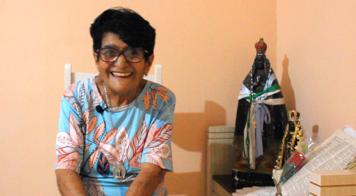 Dona Marlene Rezadeira de Petrolândia relata milagre alcançado por seu irmão após grave acidente de trânsito; veja o vídeo