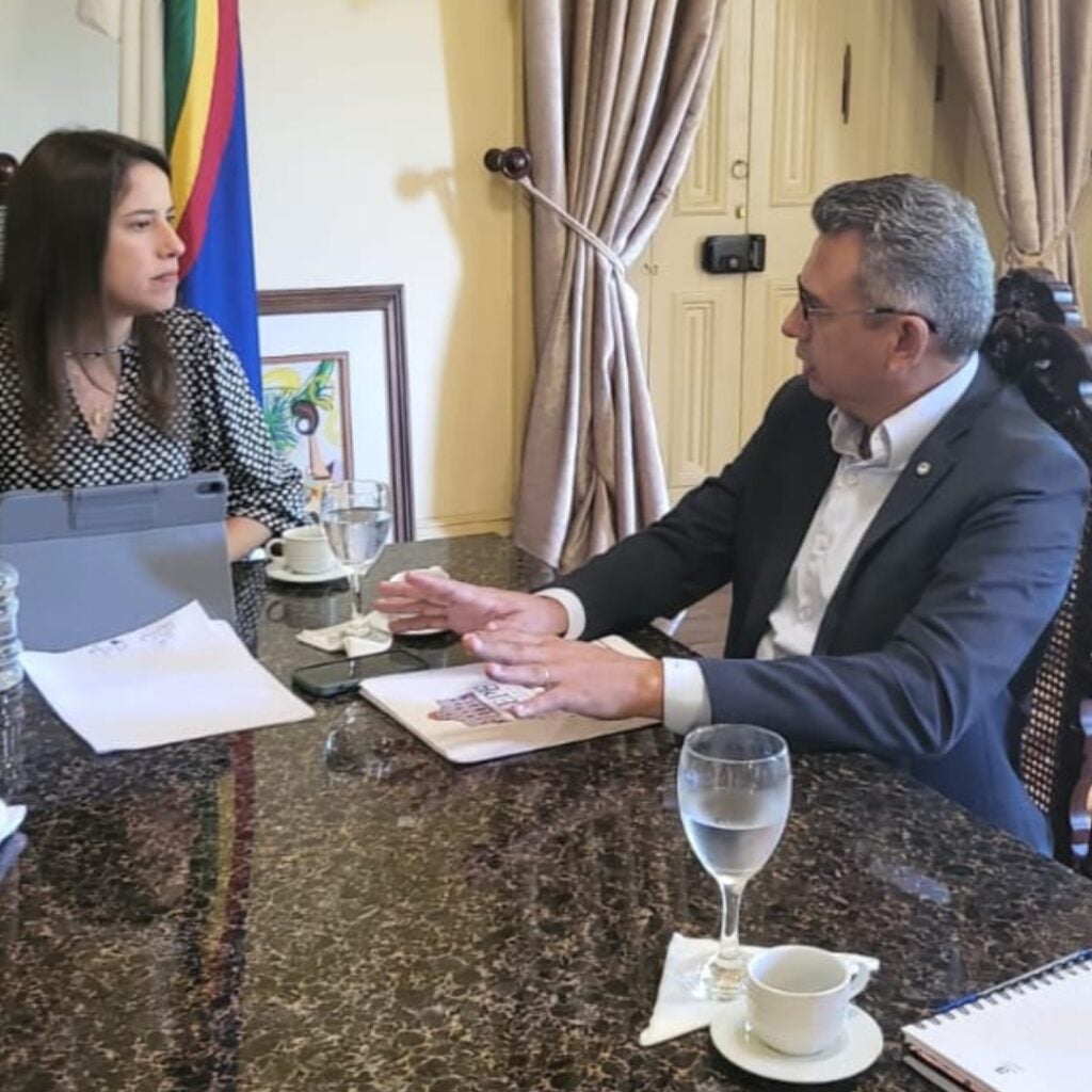 Deputado Doriel Barros leva pautas à governadora