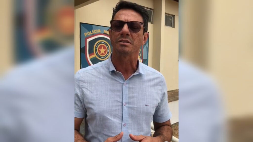 Prefeitura Municipal de Jatobá e 4ª CIPM unem esforços para garantir segurança nas escolas da cidade; veja vídeo Prefeitura Municipal de Jatobá e 4ª CIPM unem esforços para garantir segurança nas escolas da cidade; veja vídeo