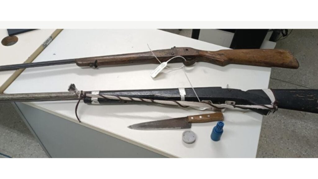 PM realiza operação e prende foragido com armas em Inajá, no Sertão de PE PM realiza operação e prende foragido com armas em Inajá, no Sertão de PE