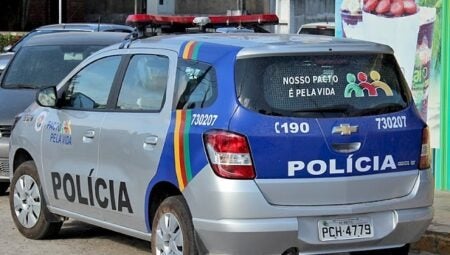 Polícia recupera celular roubado durante Operação Fecha Companhia em Petrolandia