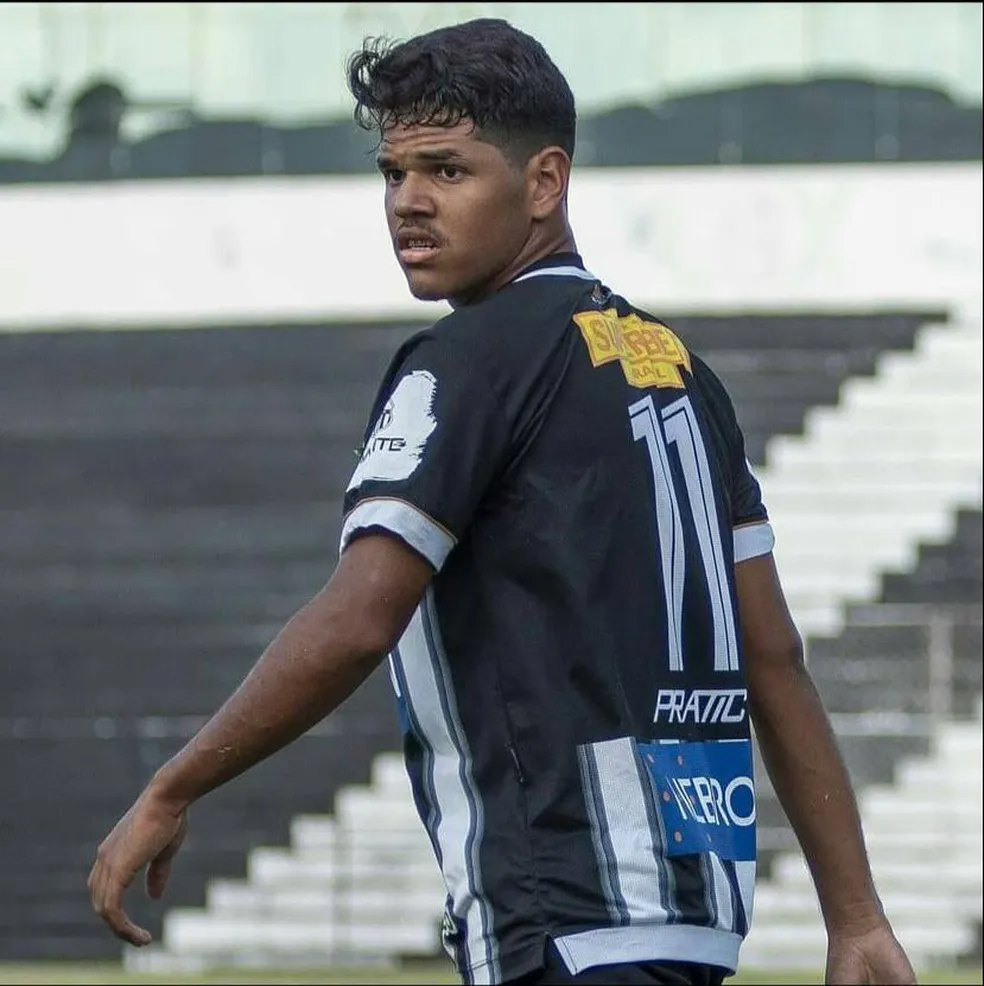 Drama continua: Atacante de Petrolândia no Sudão relata escassez de água e comida e dificuldade de voltar ao Brasil