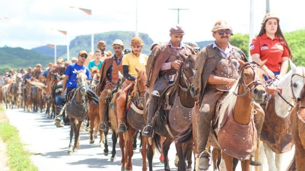 34ª Missa de Vaqueiro de Caraibeiras celebra a cultura do sertão em Tacaratu, Pernambuco; veja fotos e vídeo