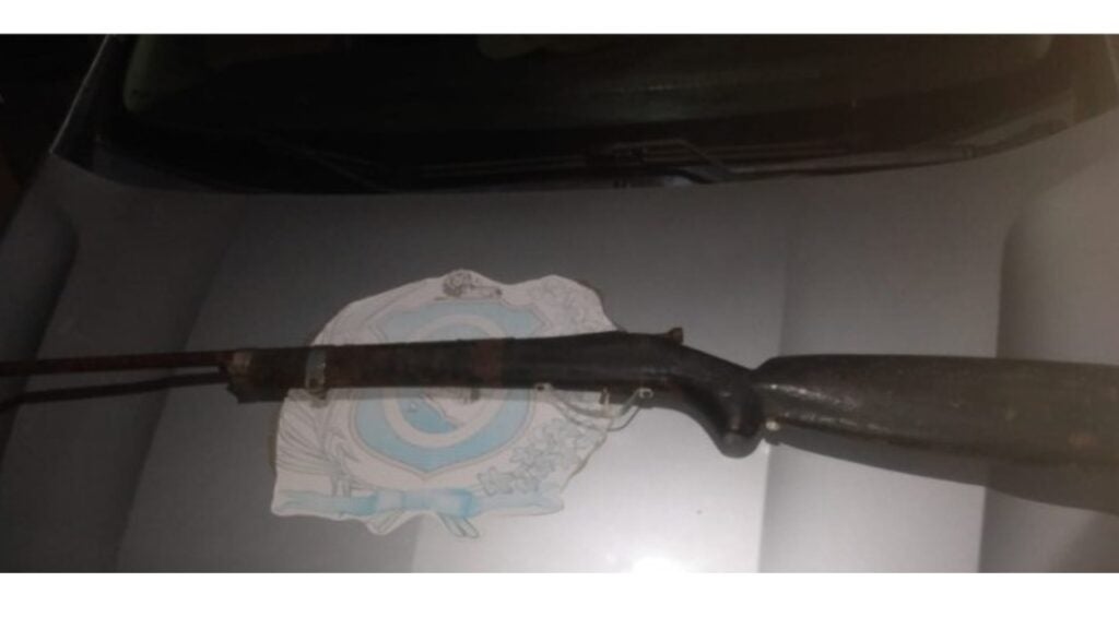 Apreensão de Arma de Fogo em Jatobá-PE: Equipe da 4ª CIPM age em ocorrência de ameaça