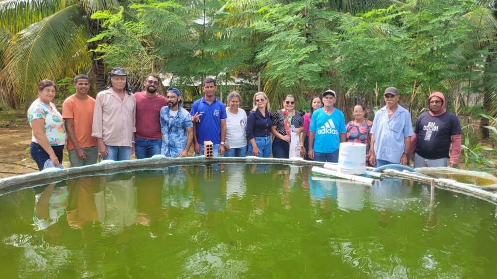 Moradores de assentamentos rurais de Tacaratu-PE visitam o Sisteminha EMBRAPA em Petrolândia-PE, em busca de soluções sustentáveis