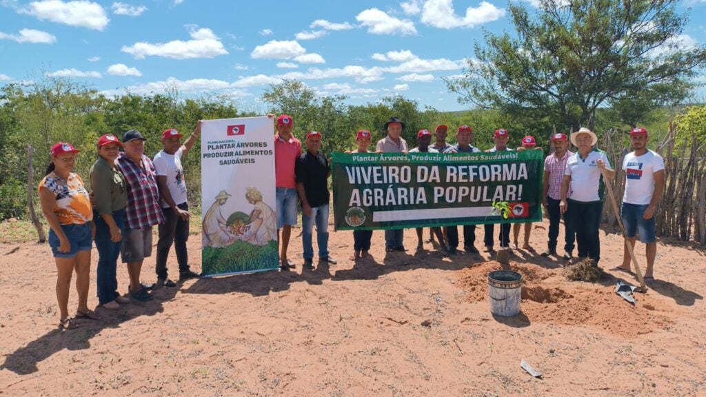 Tacaratu: MST do Sertão de Itaparica realiza plantio de mudas no Dia do Meio Ambiente