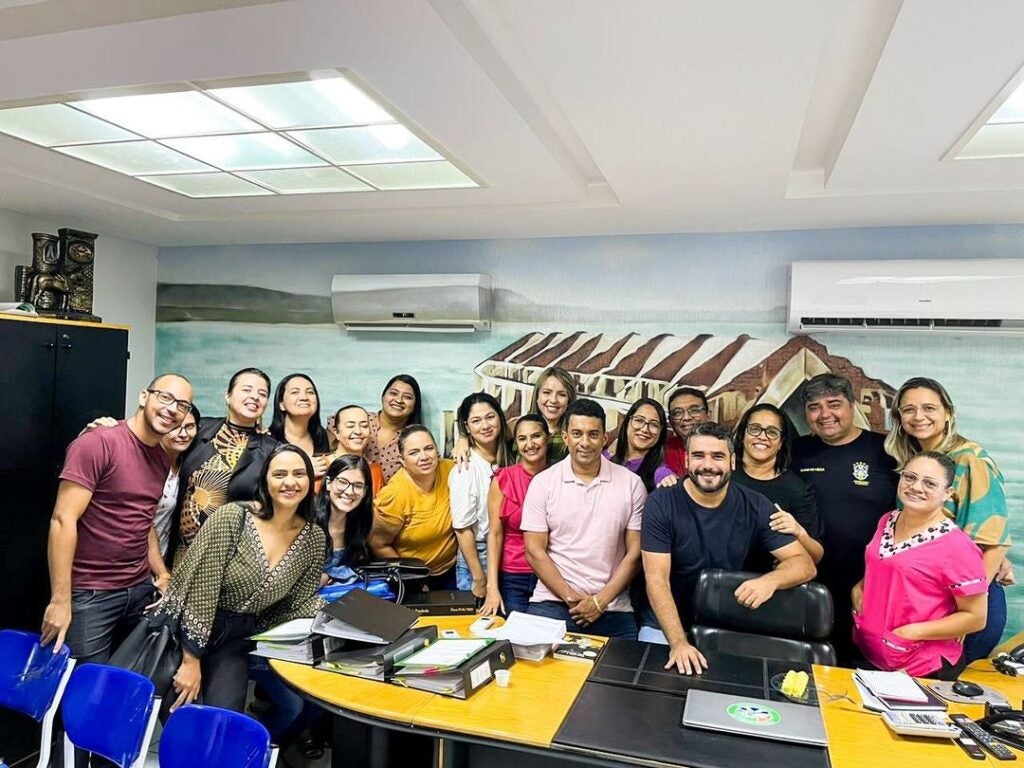 Representantes da categoria de Enfermagem se reúnem no gabinete do prefeito de Petrolândia-PE