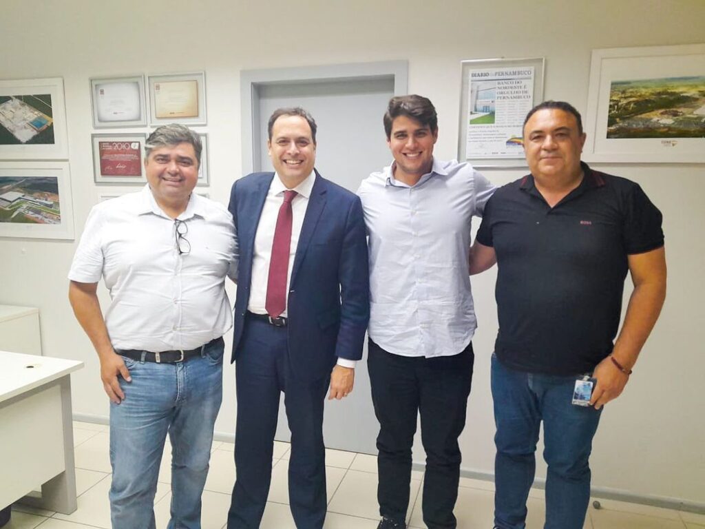Prefeito de Petrolândia busca parcerias estratégicas em visita ao ex-governador Paulo Câmara, atual presidente do Banco do Nordeste