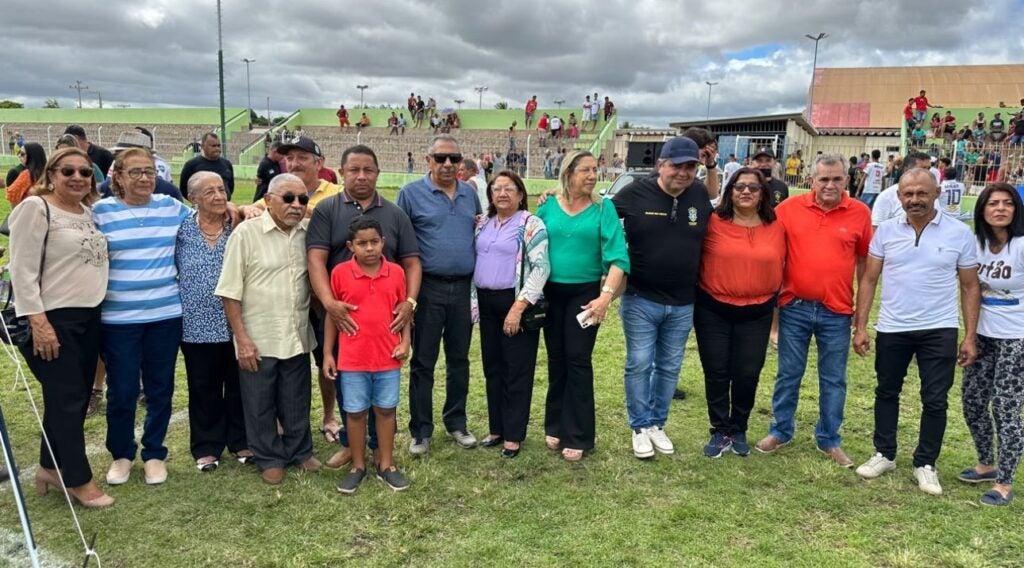 Petrolândia realiza abertura do Torneio Municipal de Futebol de Campo ‘Amaro Ferreira de Souza’; veja fotos e vídeo