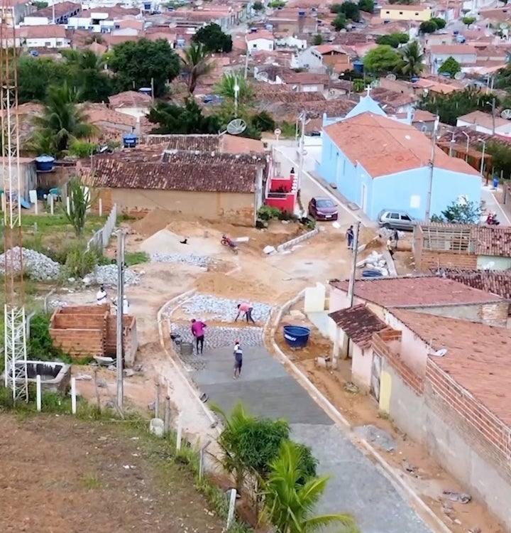 Obras em andamento em Tacaratu: Melhorias na infraestrutura e bem-estar da população