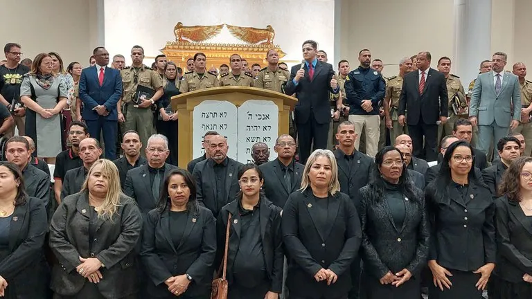 PRF recebe homenagem da Igreja Universal PRF recebe homenagem da Igreja Universal