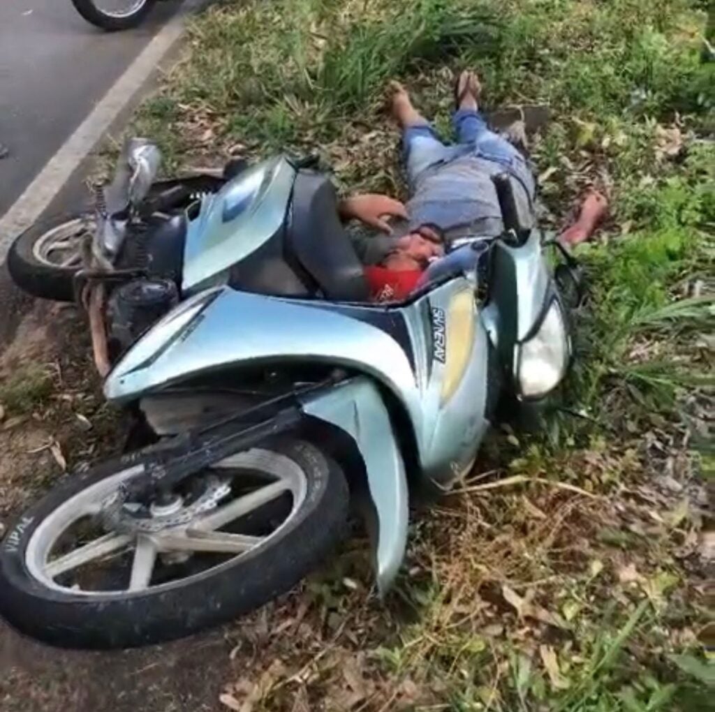 Motoqueiro fica ferido após cair em trecho da AL-145