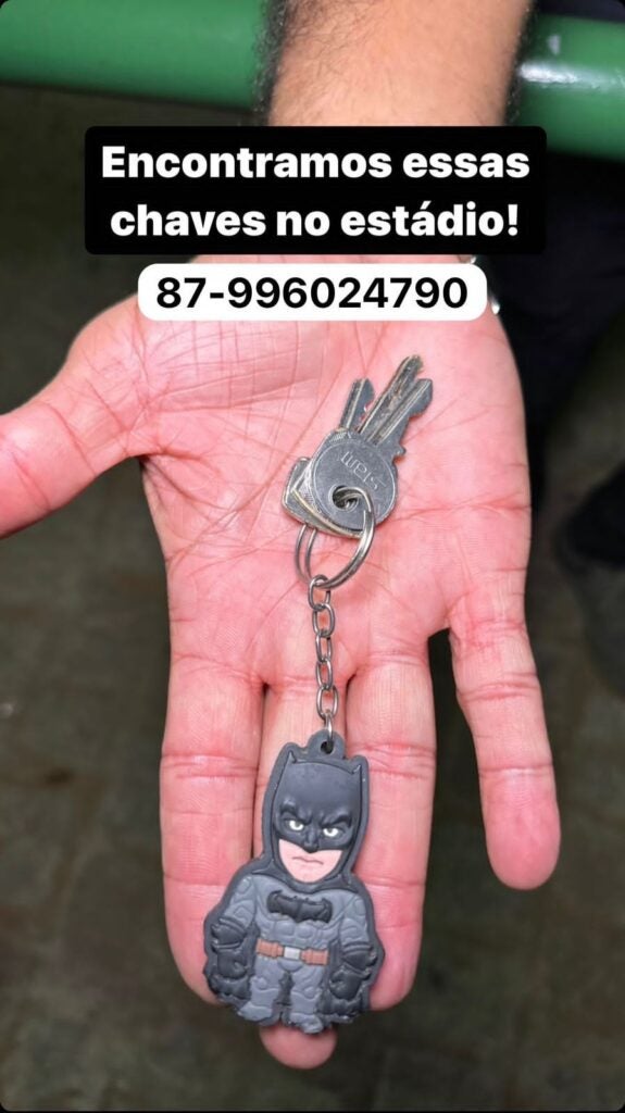 Petrolândia: Chaveiro com chaves é encontrado no Estádio Municipal ‘O Galegão’