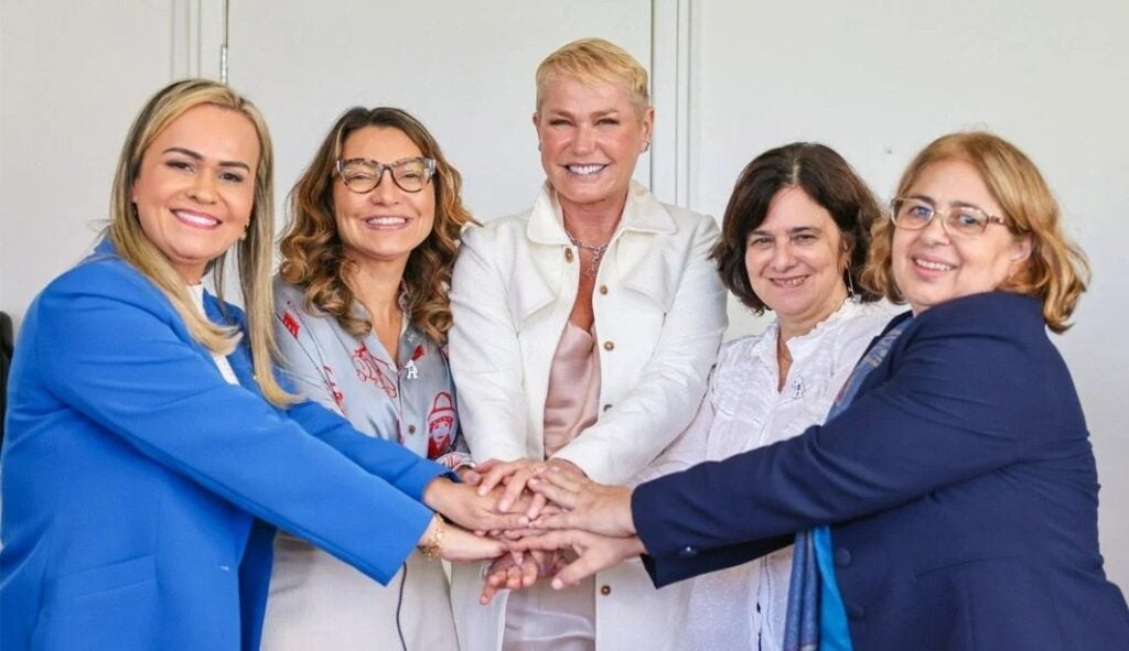 XUXA vai ser madrinha em campanha de vacinação, no GOVERNO LULA, para crianças e adolescentes no dia 26 DE AGOSTO