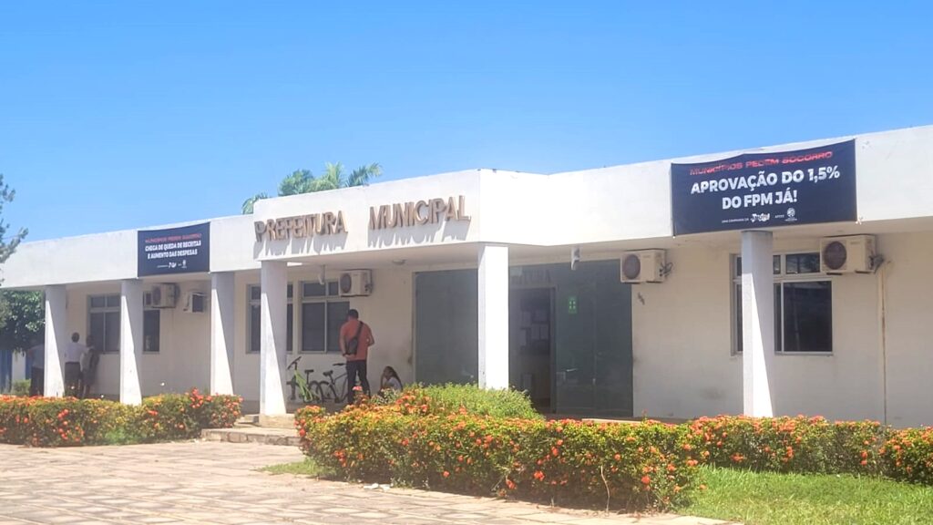 Prefeitura de Petrolândia se une aos demais municípios de Pernambuco em mobilização por meio da Amupe contra as quedas de repasses do FPM