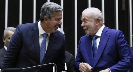 Governo Lula favorece aliados com herança do orçamento secreto e dinheiro chega a sair em 24 horas Governo Lula favorece aliados com herança do orçamento secreto e dinheiro chega a sair em 24 horas