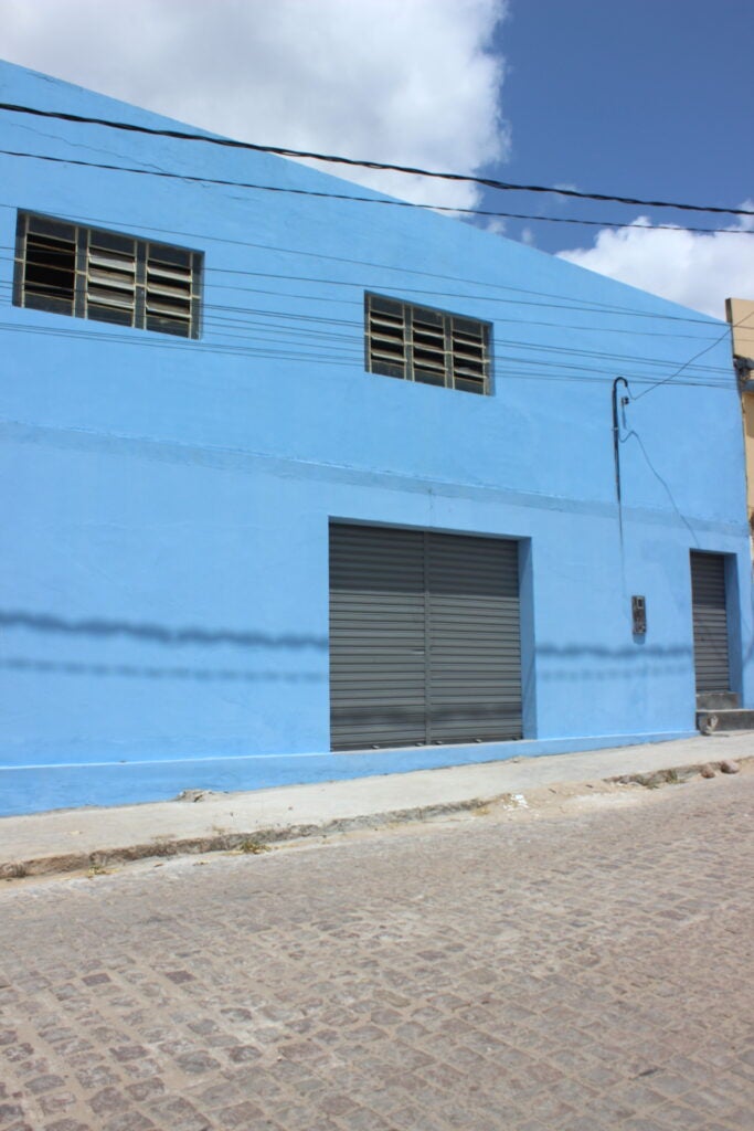 Classificados: Aluga-se excelente ponto comercial em Petrolândia-PE