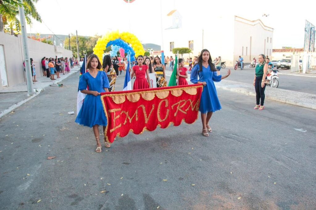 Tacaratu: Abertura das comemorações da Independência do Brasil, Escola Municipal Vereador Claudionor Rodrigues Major realiza lindo desfile cívico