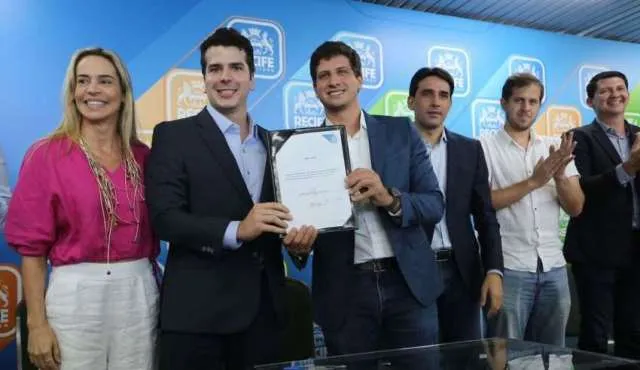 Antonio Coelho toma posse como Secretário de Turismo e Lazer da Prefeitura do Recife