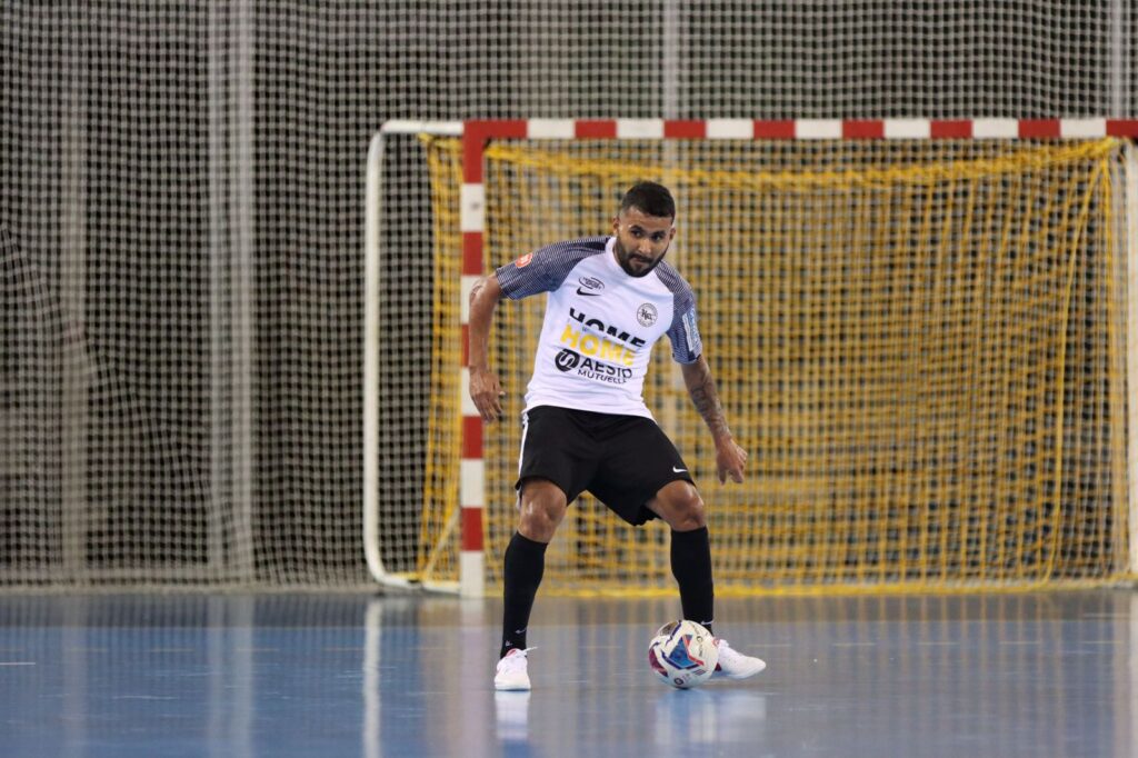 De Petrolândia para o Futsal Francês: A Jornada de Moginho Show