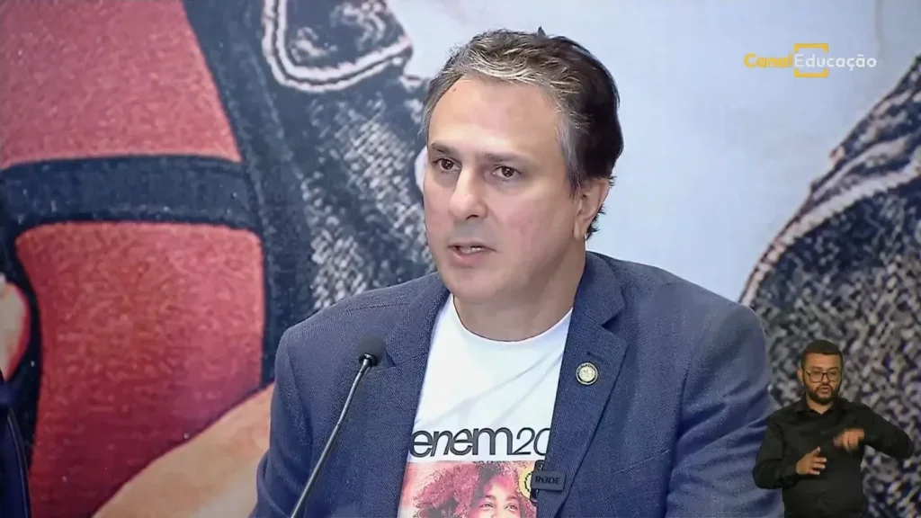 ENEM 2023: PF investiga DIVULGAÇÃO de IMAGENS da PROVA em Pernambuco e DF, diz ministro da EDUCAÇÃO ENEM 2023: PF investiga DIVULGAÇÃO de IMAGENS da PROVA em Pernambuco e DF, diz ministro da EDUCAÇÃO