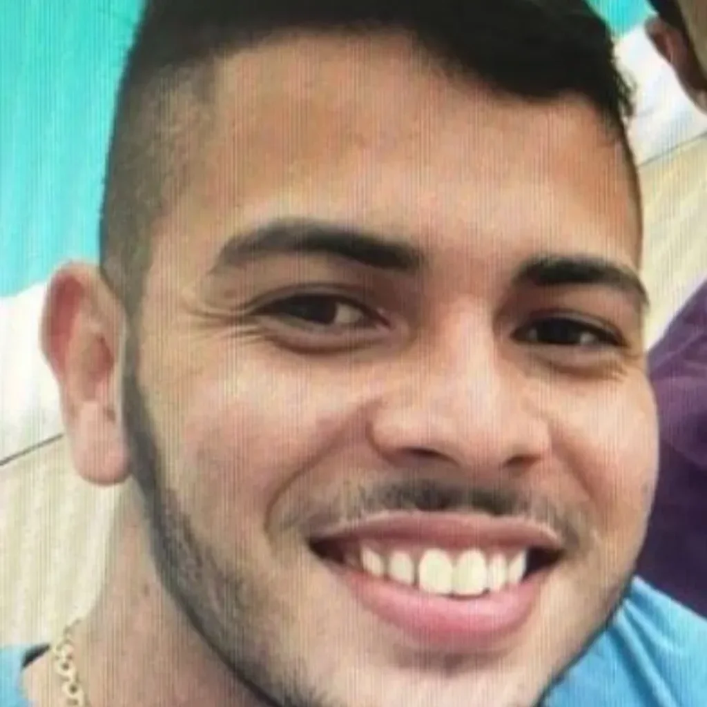 Integrante de quadrilha especializada em roubos de fazendas e veículos é preso em Paulo Afonso Integrante de quadrilha especializada em roubos de fazendas e veículos é preso em Paulo Afonso