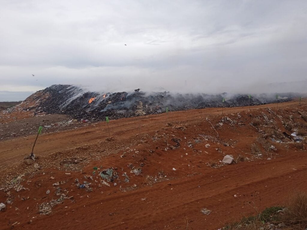 Incêndio Criminoso Atinge Aterro Sanitário de Petrolândia-PE