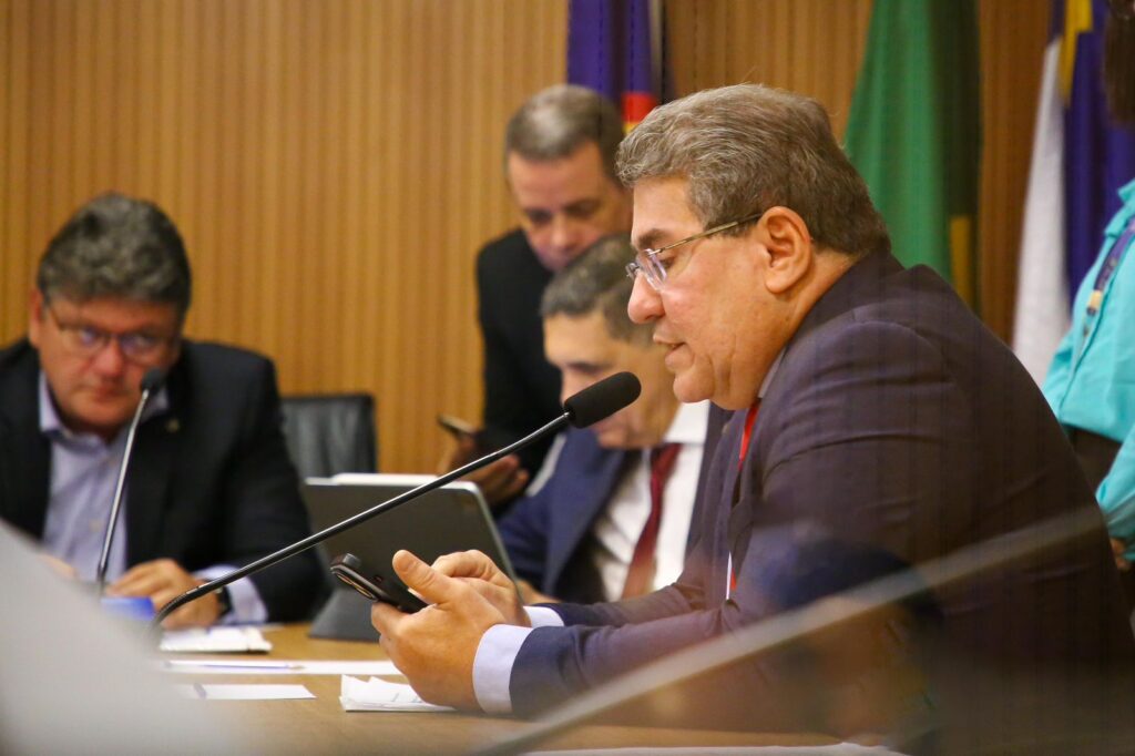 Articulação e diálogo marcaram atuação de Duque no primeiro ano de mandato Articulação e diálogo marcaram atuação de Duque no primeiro ano de mandato