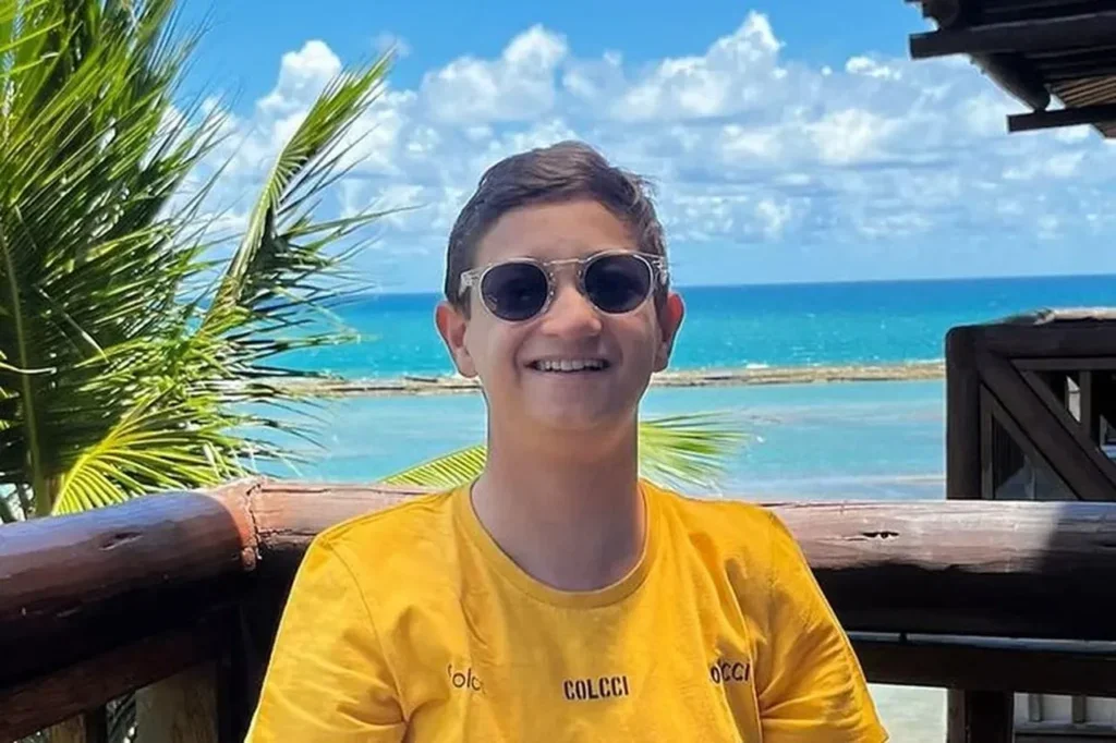 Rodriguinho, jovem cantor alagoano, morre aos 17 anos após parada cardiorrespiratória Rodriguinho, jovem cantor alagoano, morre aos 17 anos após parada cardiorrespiratória