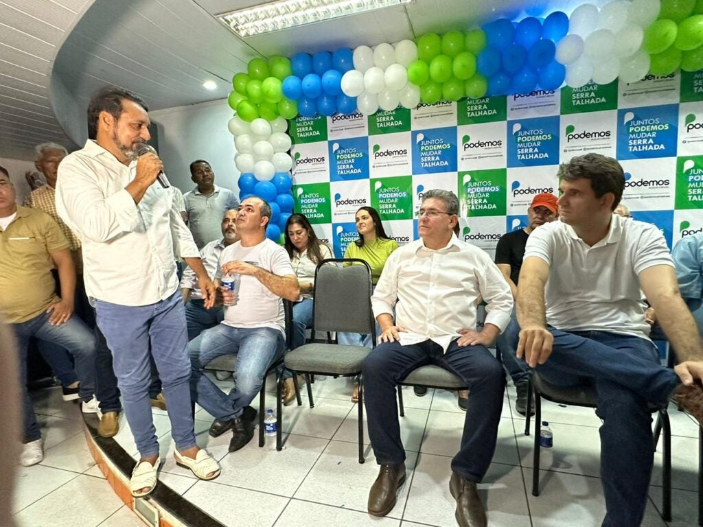 Duque prestigia filiação de aliados ao Podemos em Serra Talhada