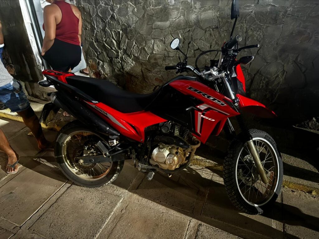 Operação Policial Resulta em Detenção por Direção Perigosa e Embriaguez ao Volante em Inajá-PE