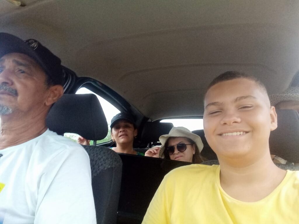 Aniversário de Arthur Crispim é Comemorado com Felicitações de Seu Avô Boaventura em Petrolândia-PE