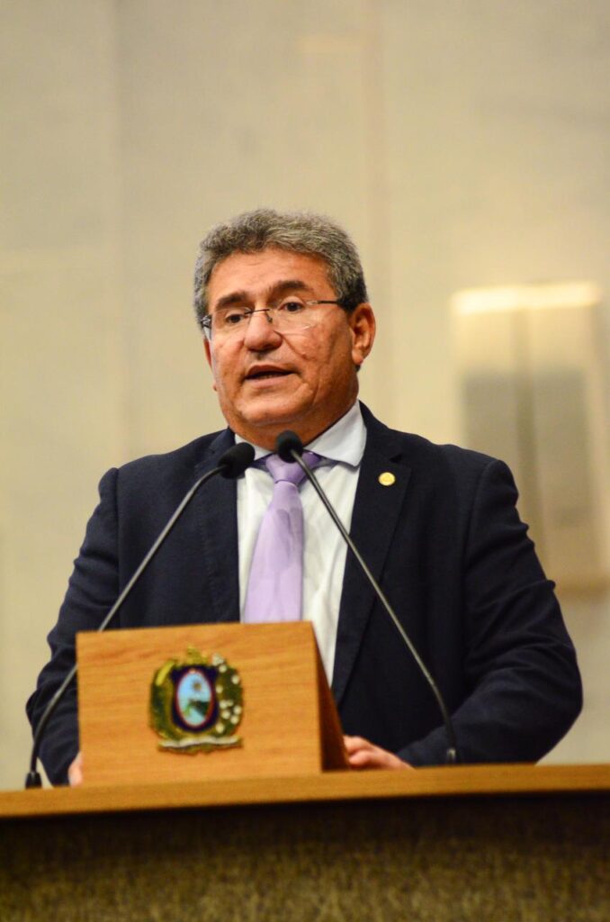 Projeto de Duque e Feitosa de valorização do artista pernambucano é aprovado na Comissão de Justiça