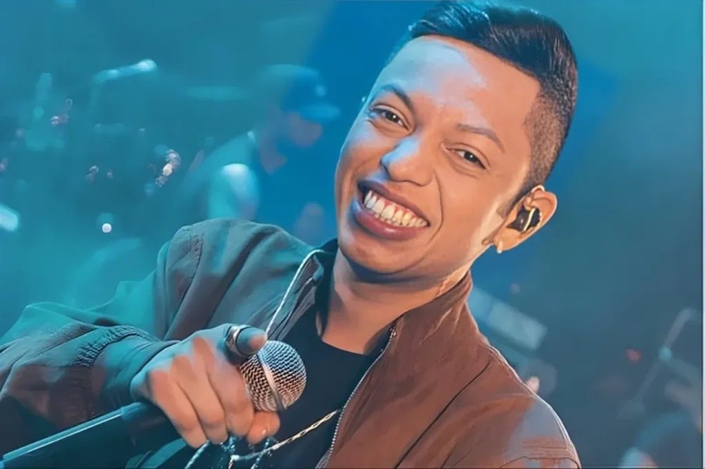 Silfarley Silva, conhecido como o ‘Rei da Seresta’, é detido após show de São João na Bahia