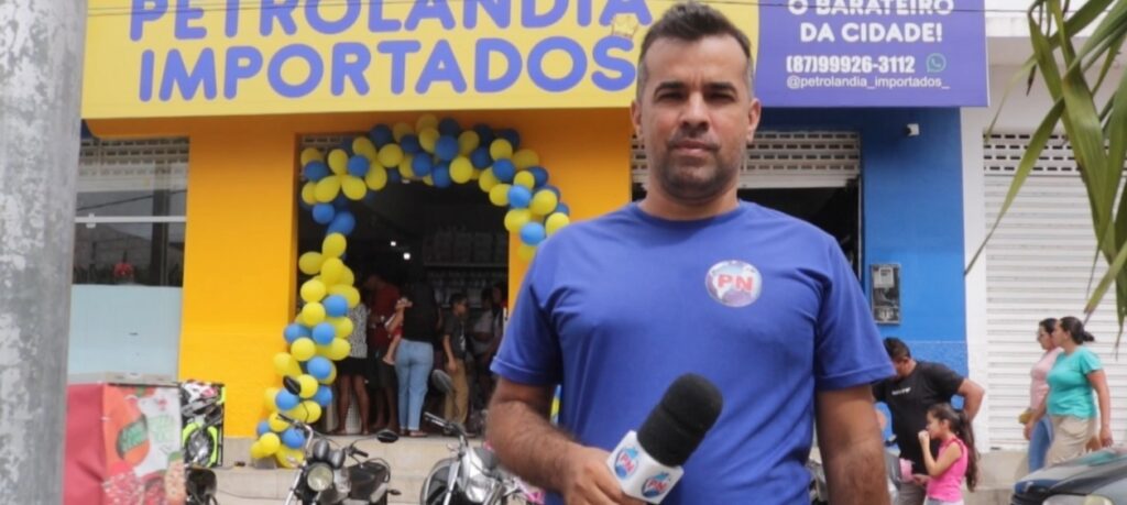 Petrolândia Celebra Inauguração da Maior Loja de Importados da Região: Petrolândia Importados ‘O Barateiro da Cidade’; Veja Fotos e Vídeo! Petrolândia Celebra Inauguração da Maior Loja de Importados da Região: Petrolândia Importados ‘O Barateiro da Cidade’; Veja Fotos e Vídeo!