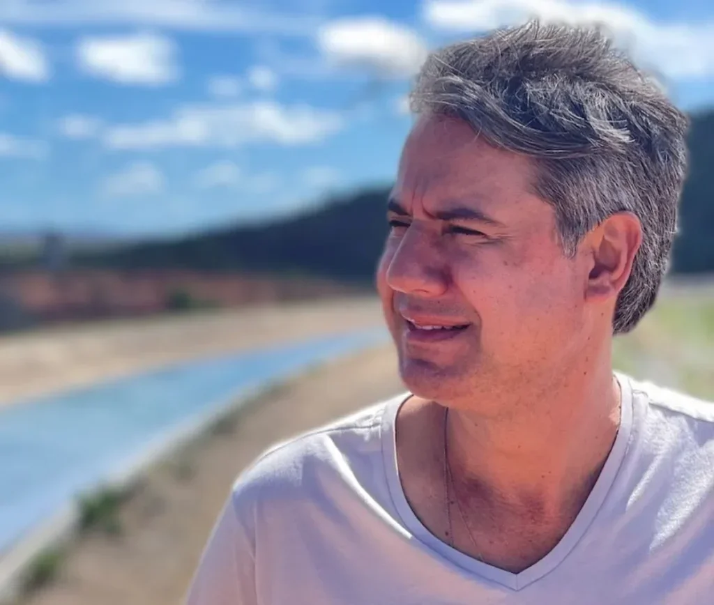 Fernando Monteiro articula solução para trabalhadores do Sistema Itaparica que ocuparam estradas