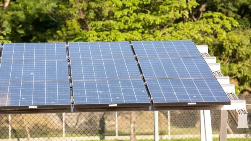 Benefício a energia solar aumenta a conta de luz, dizem entidades
