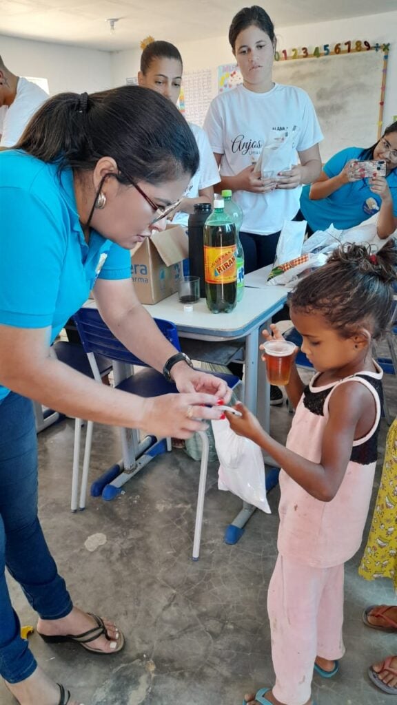 Claudia Leal e Grupo Anjos de Luz Celebram o Dia das Crianças em Inajá-PE com Ação Social Claudia Leal e Grupo Anjos de Luz Celebram o Dia das Crianças em Inajá-PE com Ação Social
