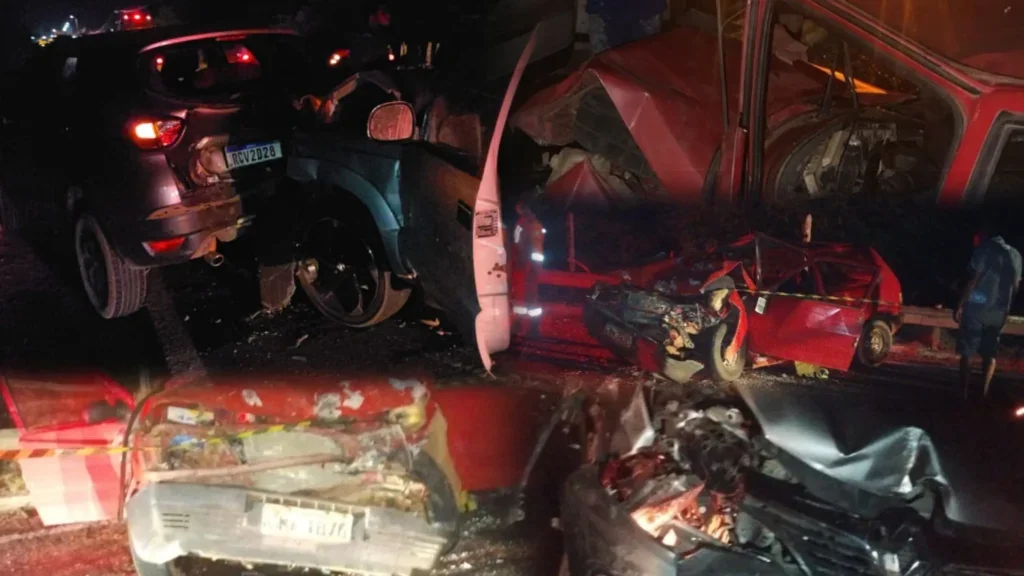 Dois Acidentes de Trânsito Envolvendo Cinco Veículos é registrado em Petrolândia-PE; Confira Fotos e Vídeo!
