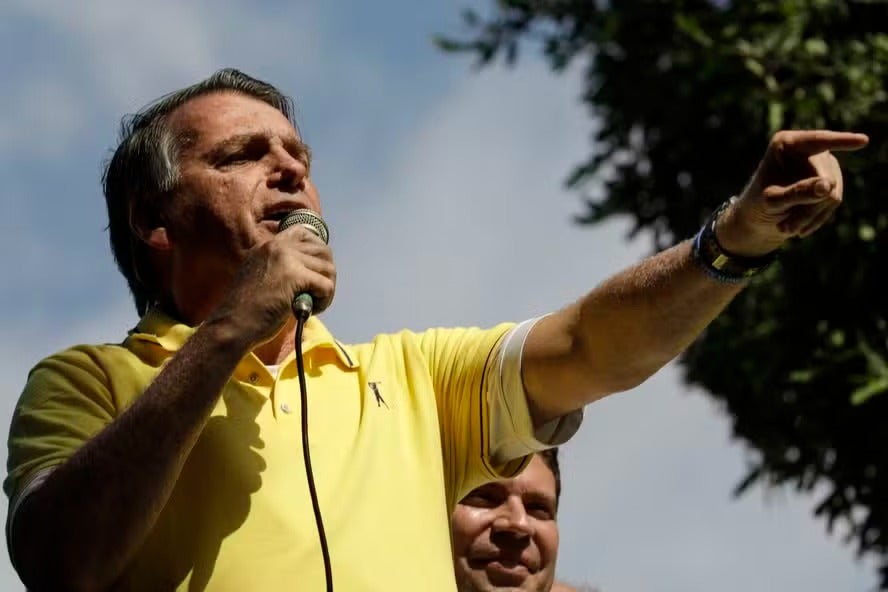 “Não acredito nesta historinha de golpe”, diz Bolsonaro “Não acredito nesta historinha de golpe”, diz Bolsonaro