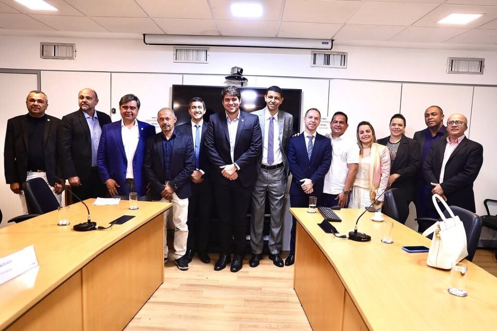 Fabiano e Bruno Marques buscam projetos em Brasília para Petrolândia e outros municípios Fabiano e Bruno Marques buscam projetos em Brasília para Petrolândia e outros municípios