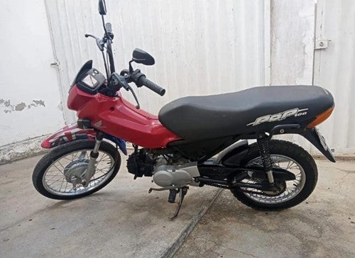 Adolescente é flagrado praticando direção perigosa em Jatobá-PE; responsável por entregar veículo é autuado Adolescente é flagrado praticando direção perigosa em Jatobá-PE; responsável por entregar veículo é autuado