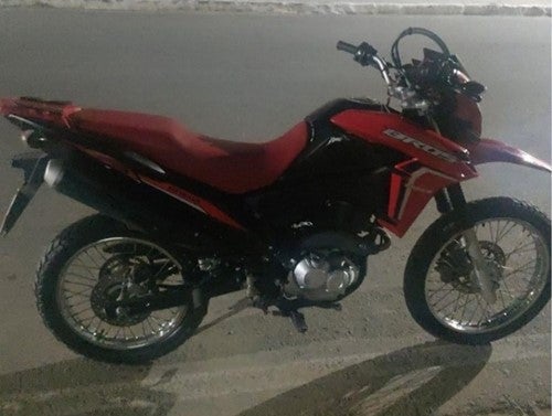 Criança de 10 anos é flagrada conduzindo motocicleta na zona rural de Inajá-PE