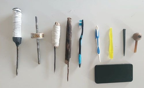 Revista na Cadeia Pública de Petrolândia resulta na apreensão de celular e objetos ilícitos