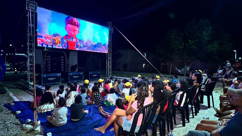 Cine Atel Exibe Filme da Patrulha Canina e Encanta Criançada no Condomínio Dr. Francisco Simões em Petrolândia Cine Atel Exibe Filme da Patrulha Canina e Encanta Criançada no Condomínio Dr. Francisco Simões em Petrolândia