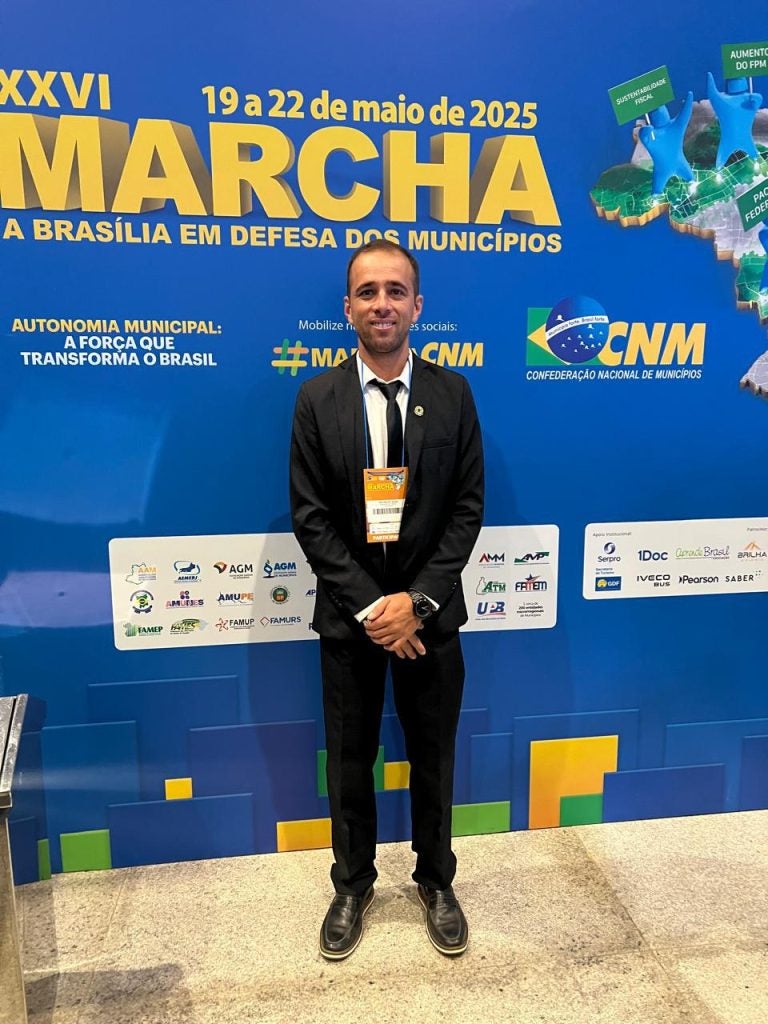 Presidente da Câmara de Tacaratu e vereadores participam da XXVI Marcha em Defesa dos Municípios em Brasília