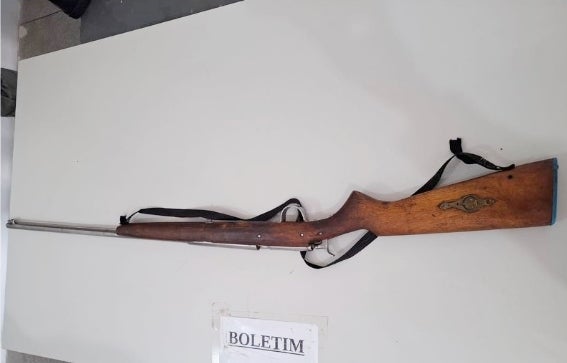 Polícia Militar apreende arma de fogo artesanal e evita possível crime no Sítio Serrota, em Petrolândia, no Sertão de PE