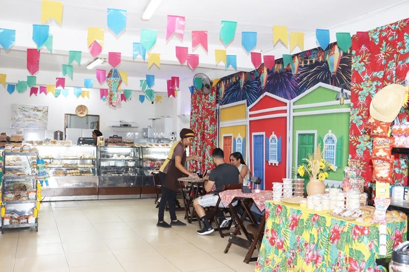 Panificadora Doce Pães entra no clima junino com deliciosas comidas típicas em Petrolândia-PE